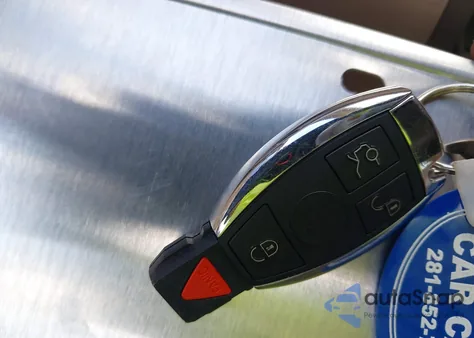 2010 Mercedes-Benz Gl 550 4Matic z USA, uszkodzony, nr VIN 4JGBF8GE8AA573694